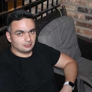 Meet your Posher, Adrian